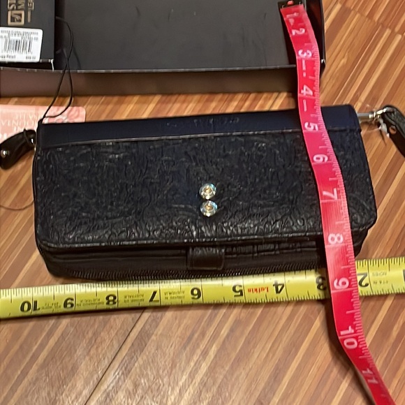 NWT leather wristlet - Picture 9 of 14